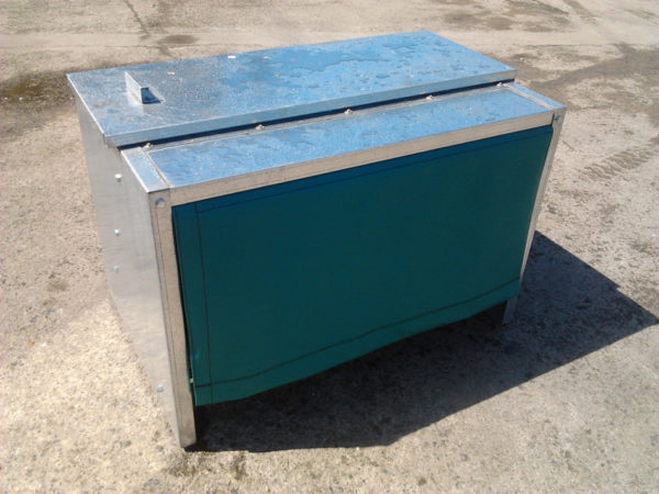 bull_feeder_1