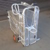 dehorning_crate_10